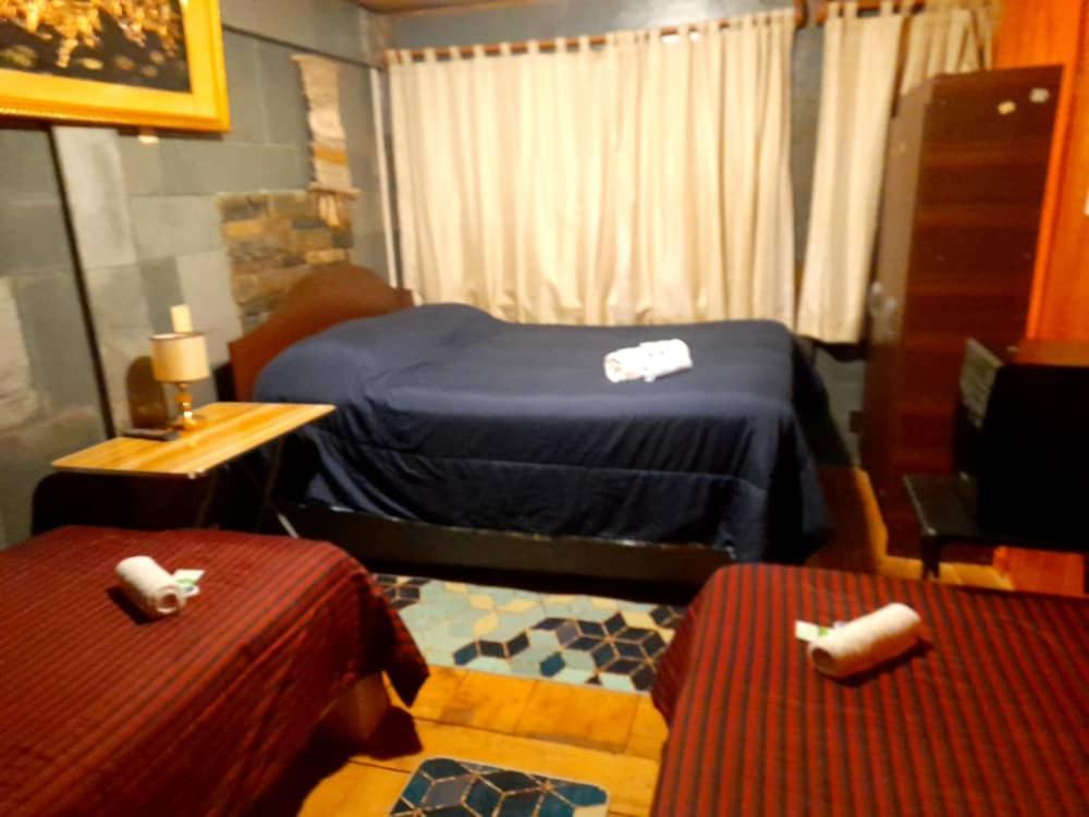 Hostal Newen Вилярика Екстериор снимка